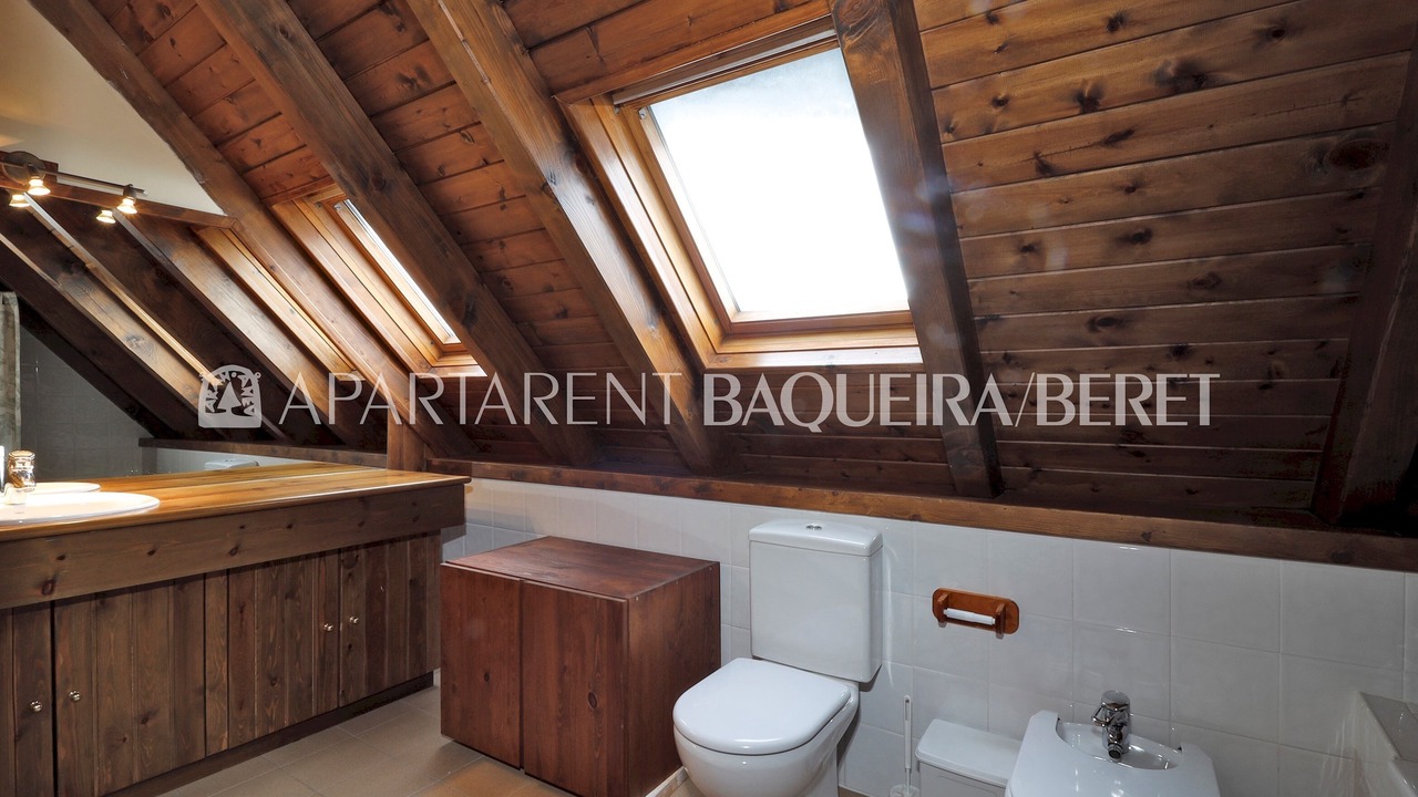 Photo of Bathroom in Beret