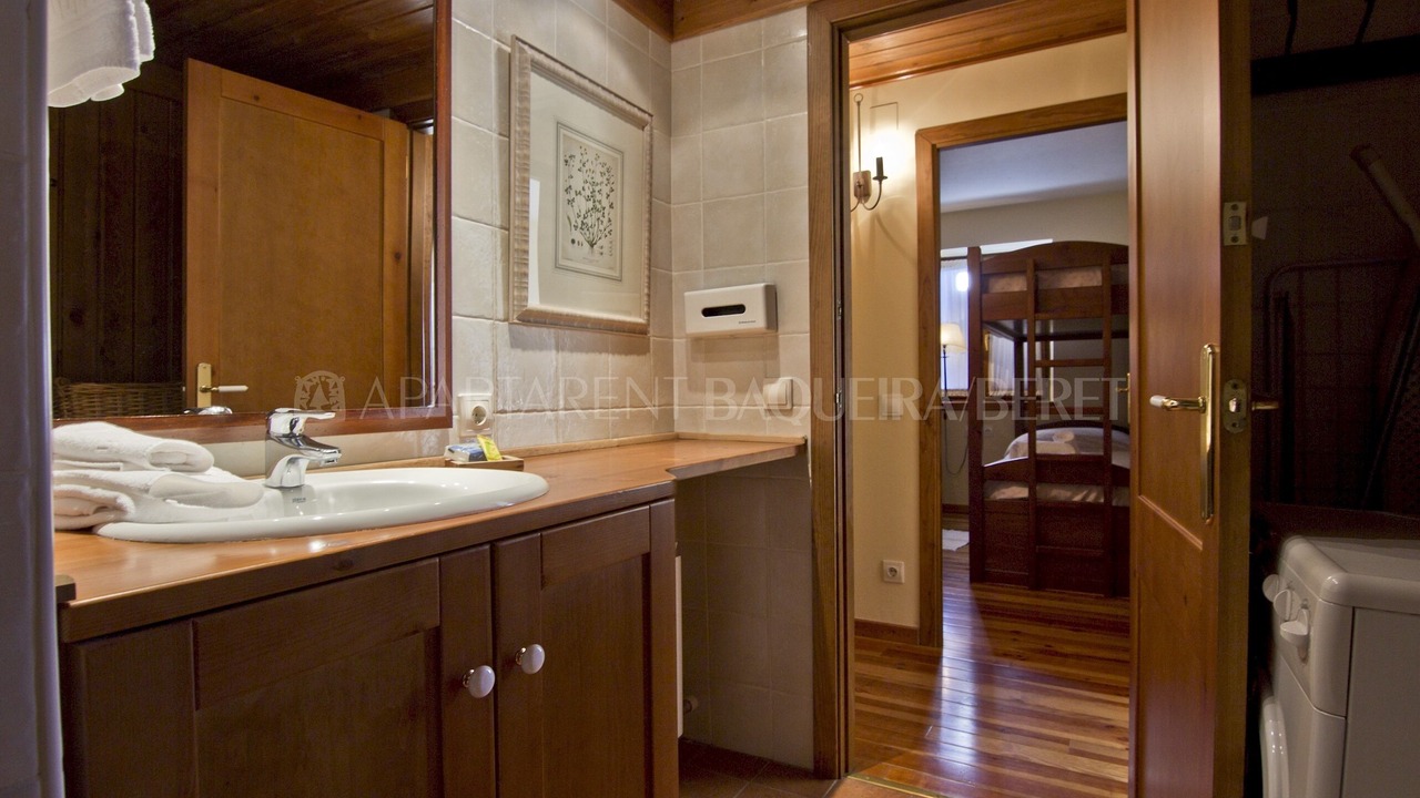 Photo of Bathroom in Beret