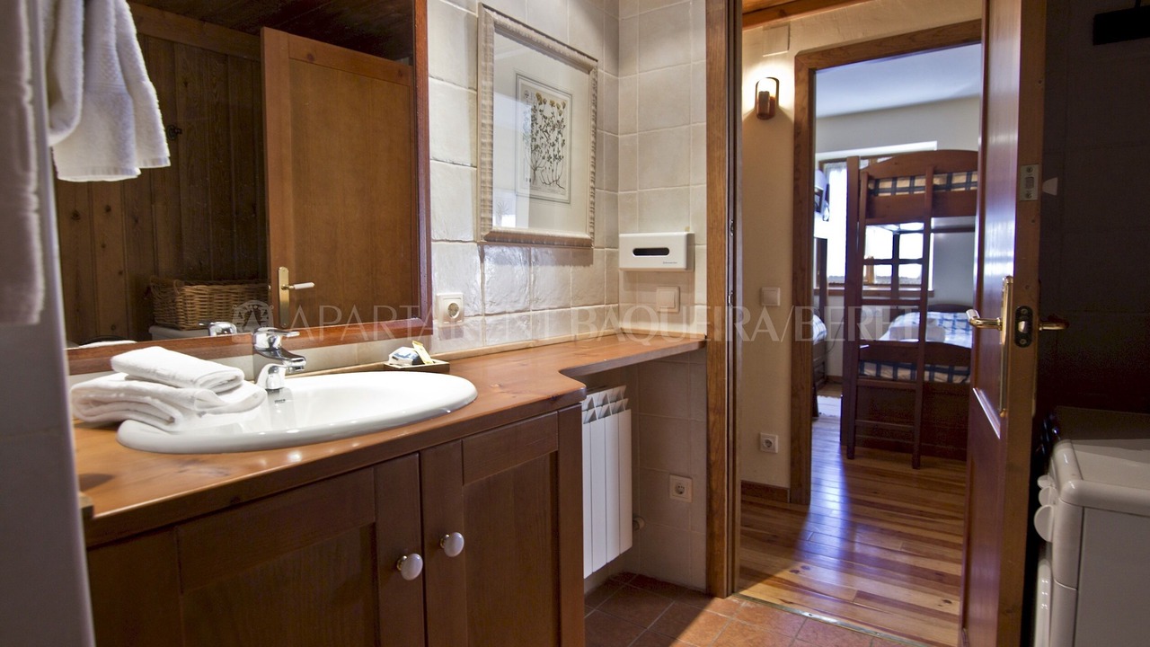 Photo of Bathroom in Beret