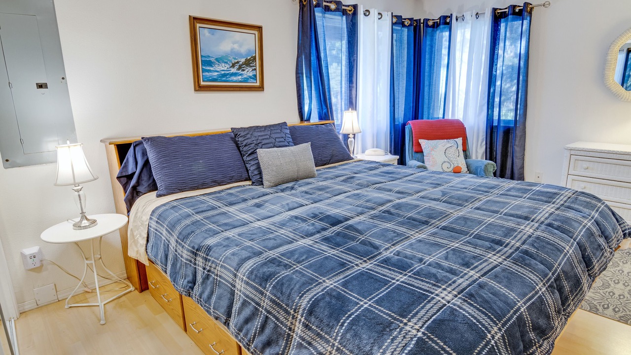 Photo of Bedroom in Yachats