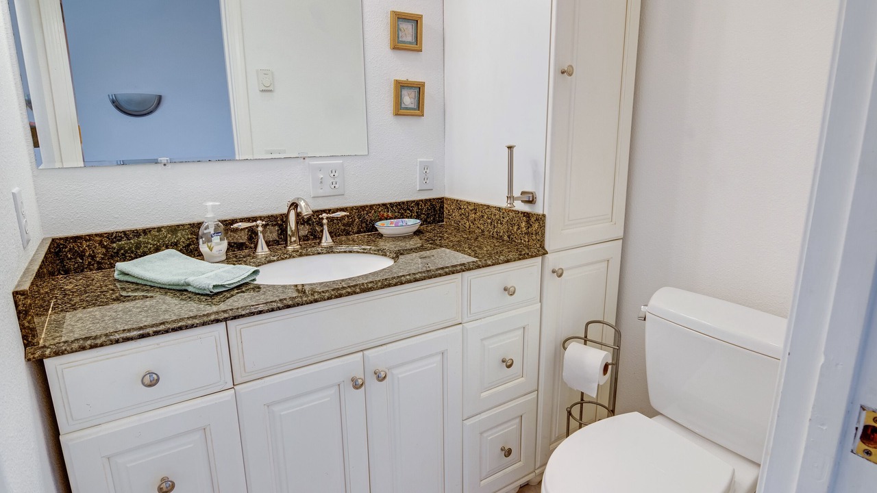 Photo of Bathroom in Yachats