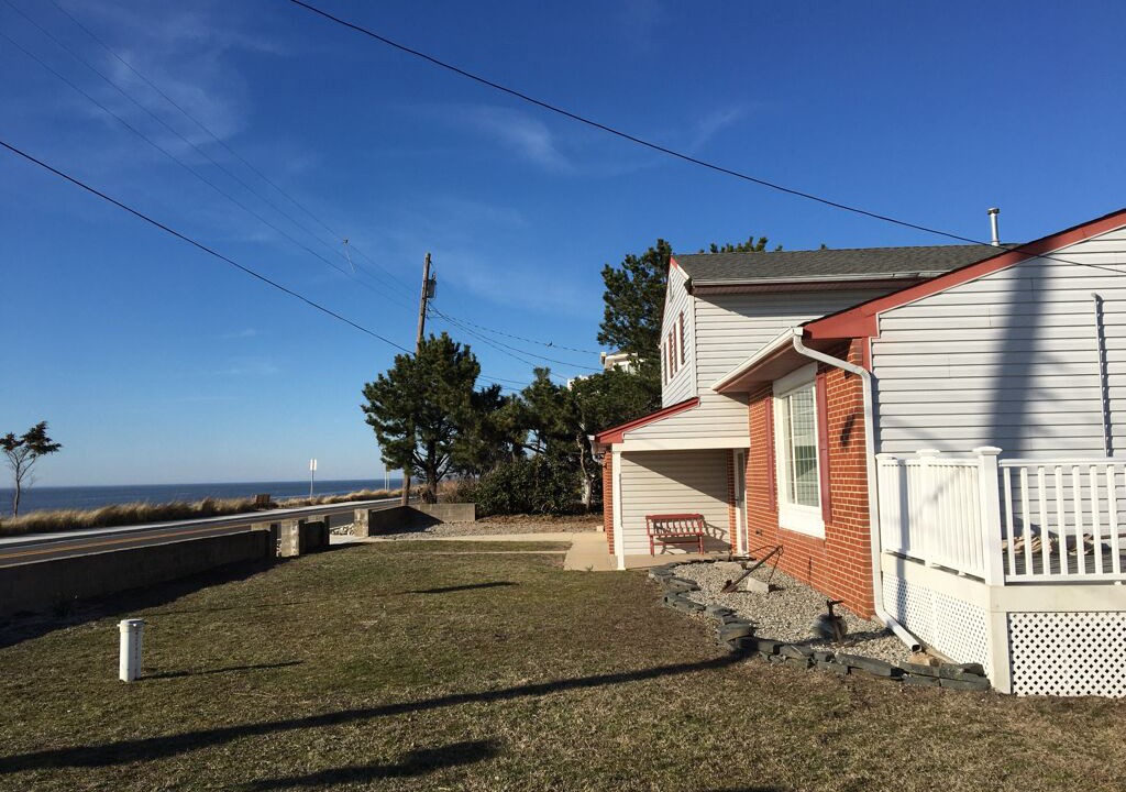 Photo of Outdoor in Town Bank