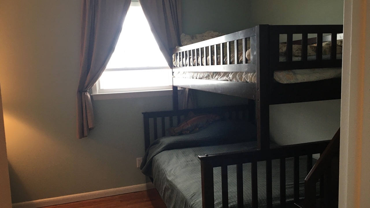 Photo of Bedroom in Town Bank