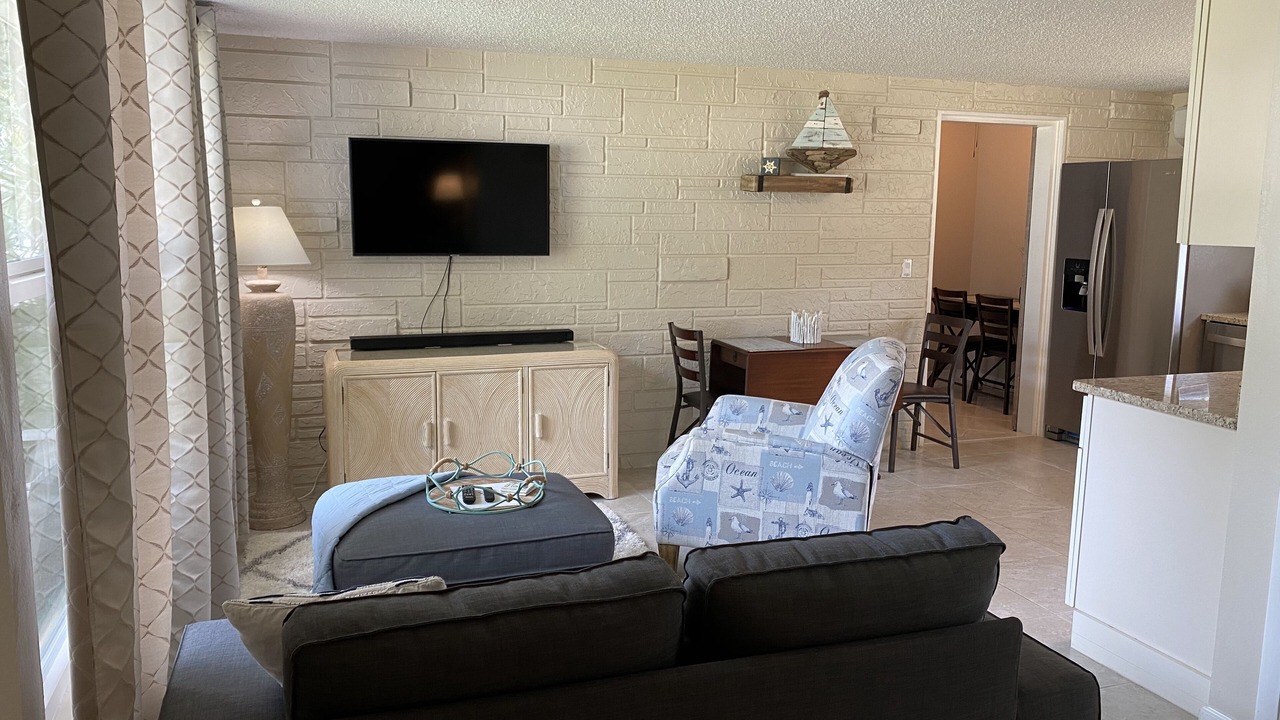 Photo of Bedroom in Little Hollywood