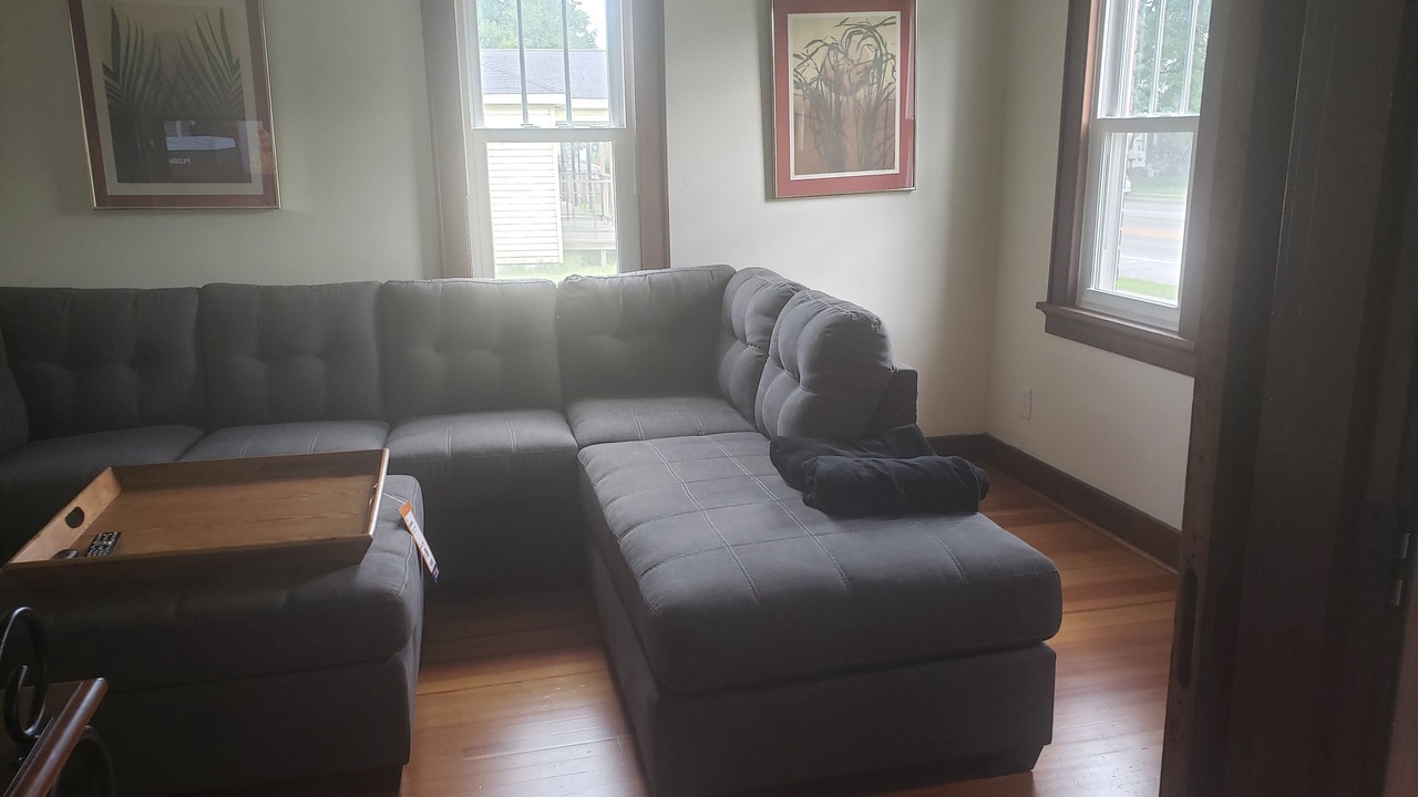 Photo of Livingroom in St. Charles