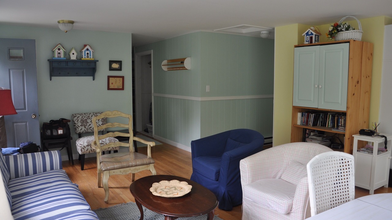 Photo of Livingroom in Campground Landing