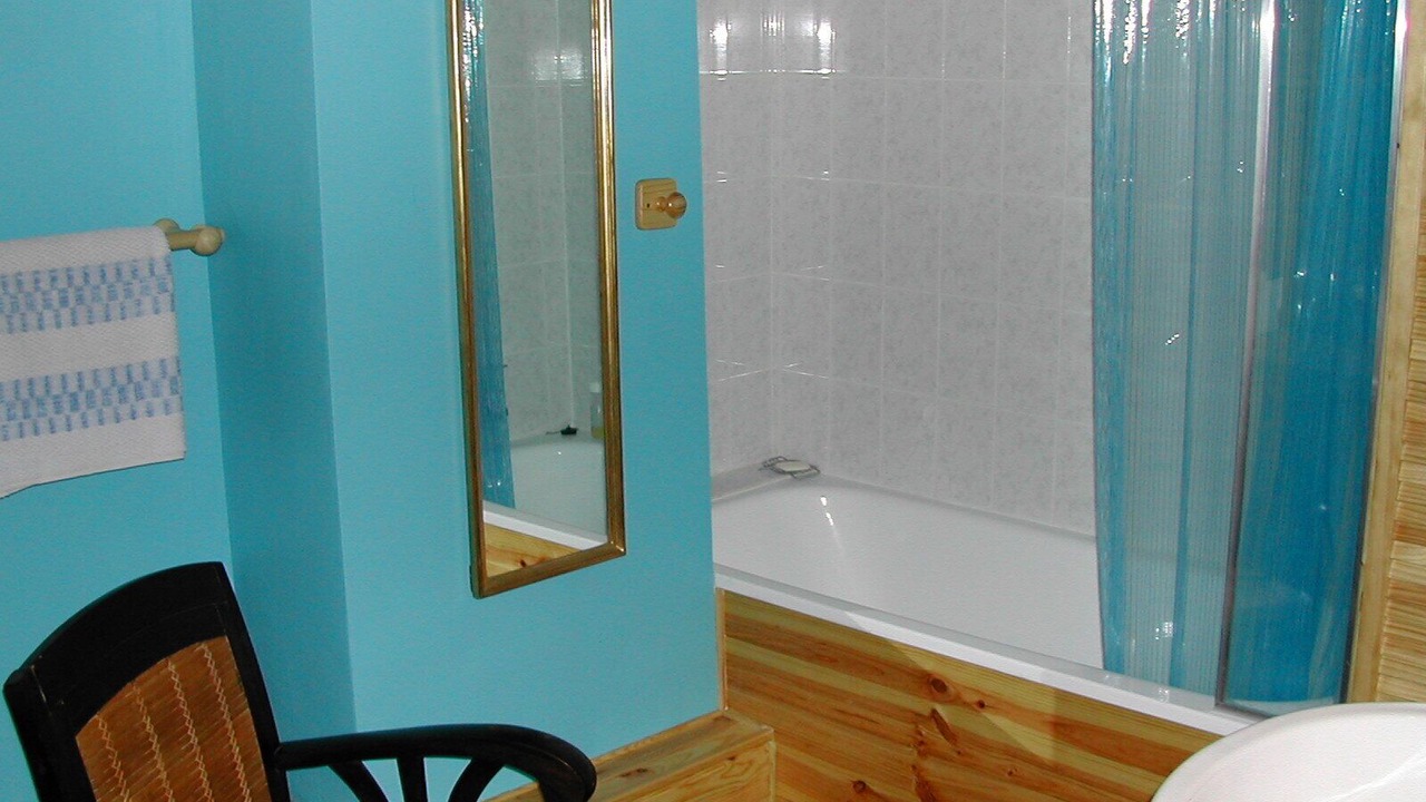 Photo of Bathroom in Castelnau-dArbieu