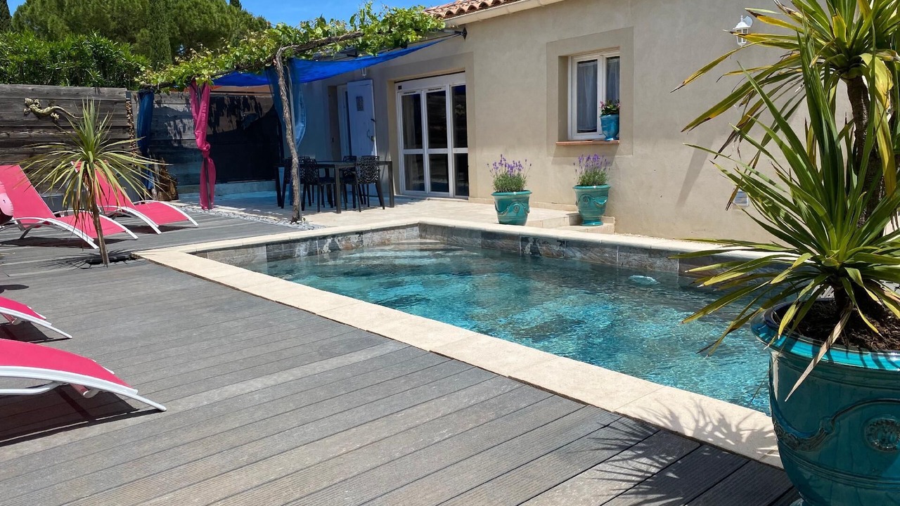 Photo of Outdoor in Tavel