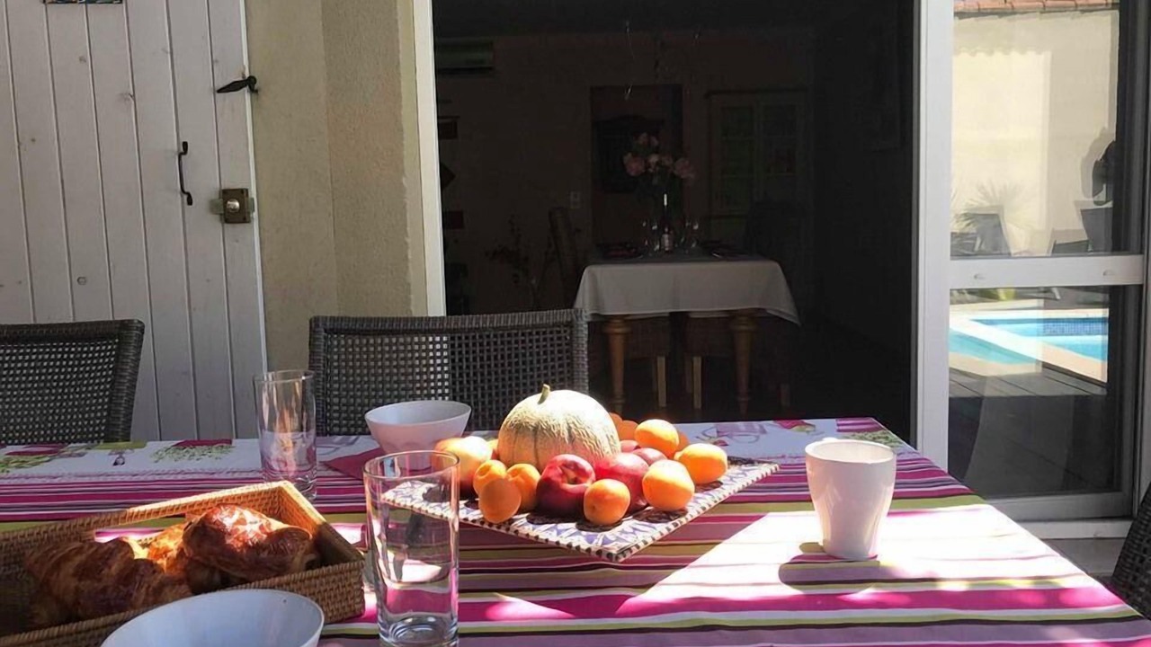 Photo of Outdoor in Tavel
