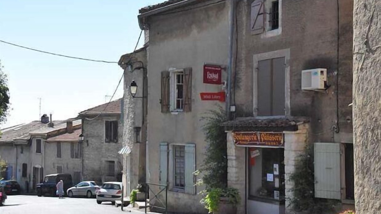 Photo of Outdoor in Tavel