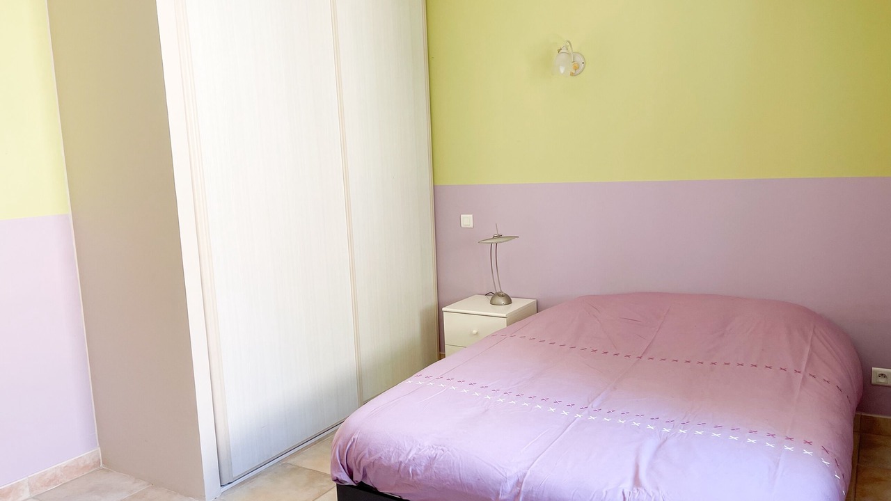 Photo of Bedroom in Pujaut