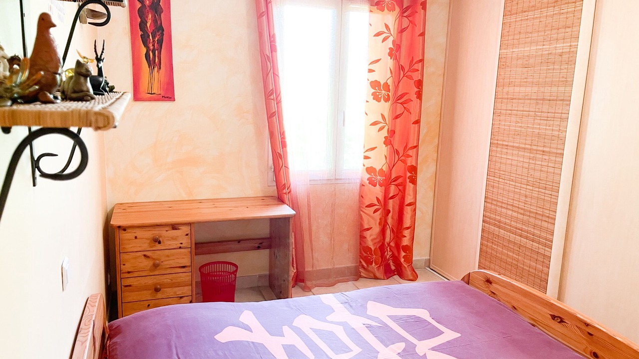 Photo of Bedroom in Pujaut