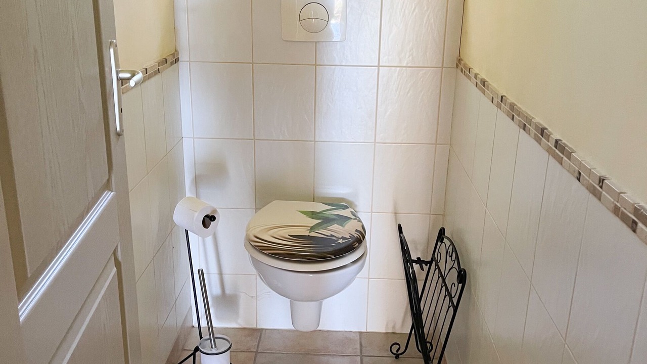 Photo of Bathroom in Pujaut