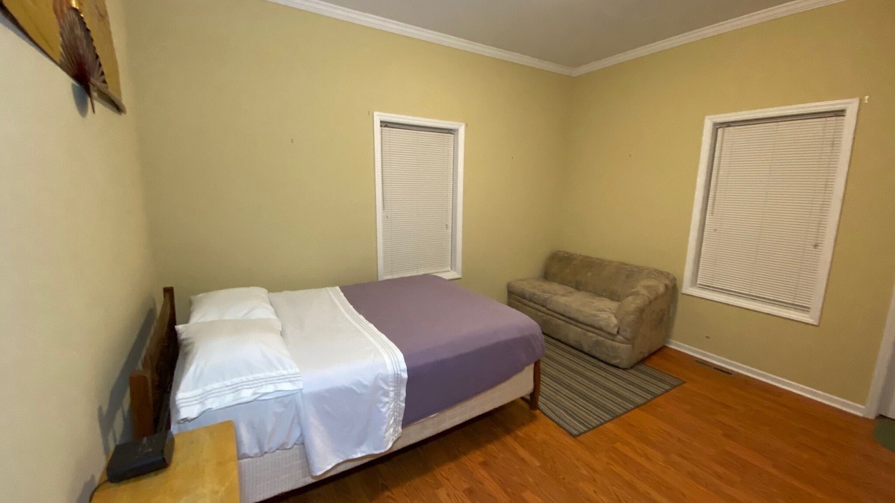 Photo of Bedroom in Roxboro