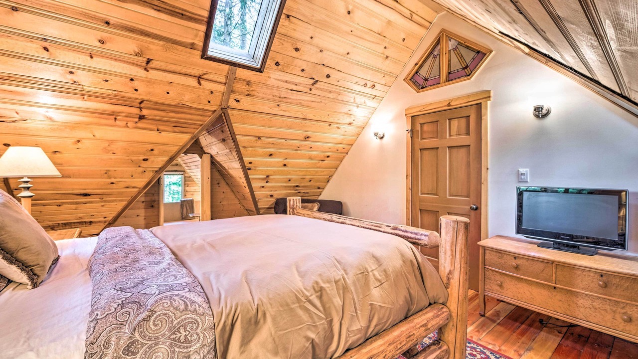 Photo of Others in Index