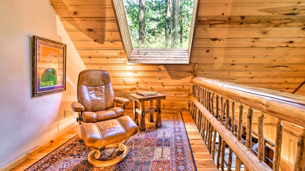 Photo of Others in Index