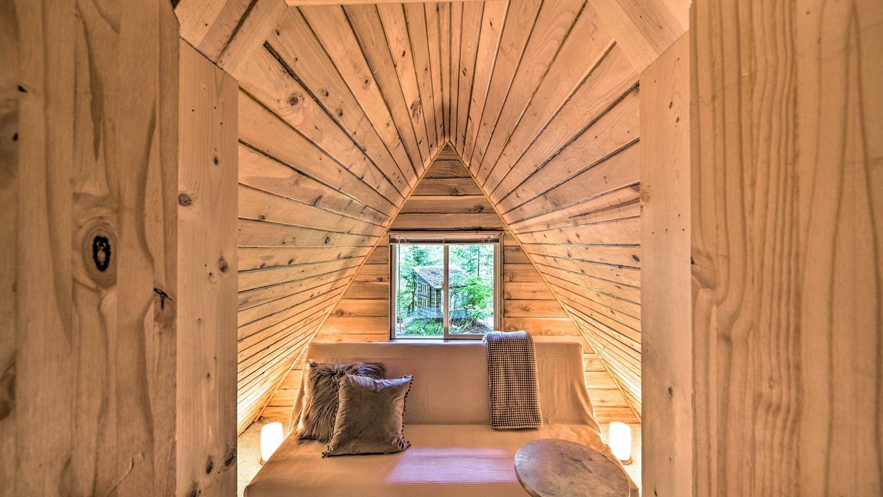 Photo of Others in Index