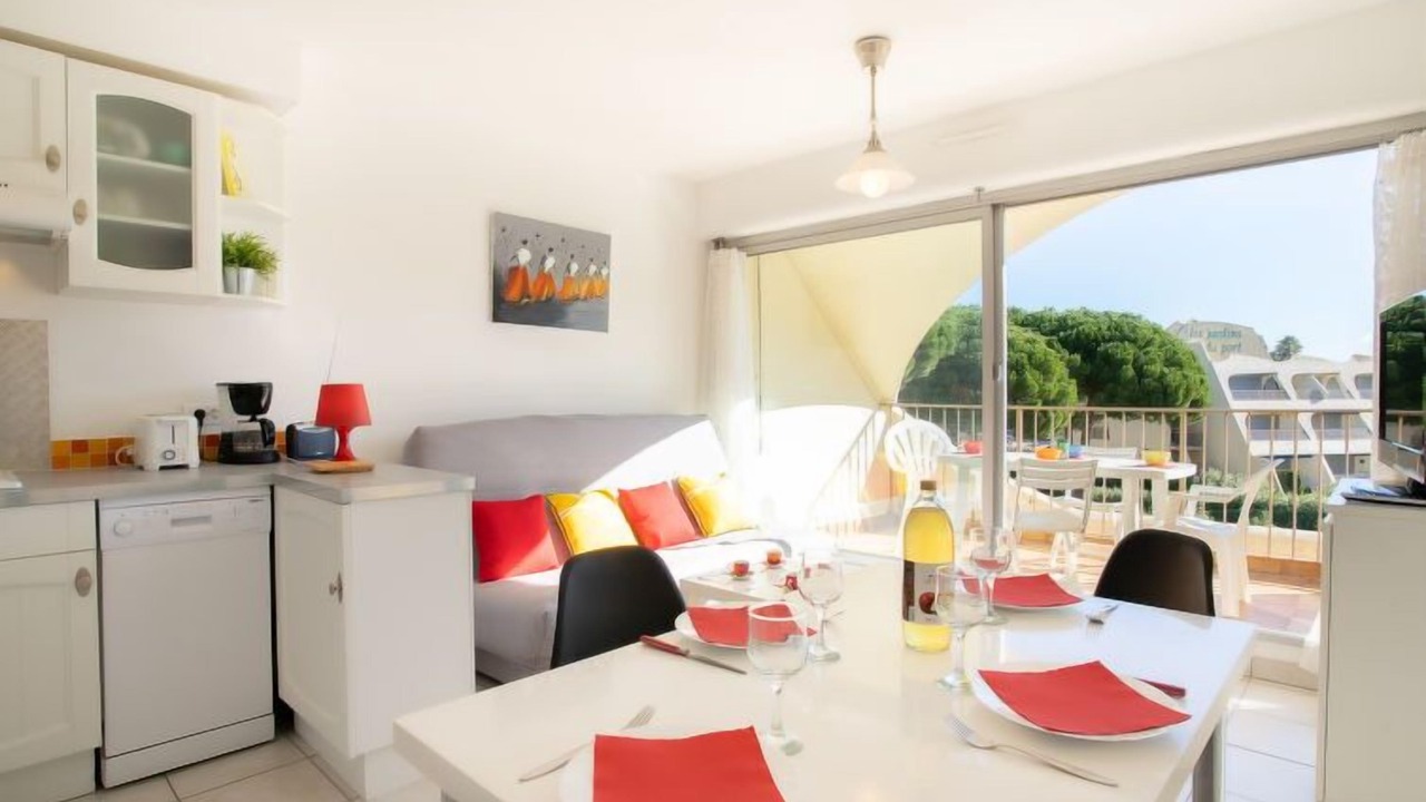 Photo of Livingroom in Le Grau-Du-Roi