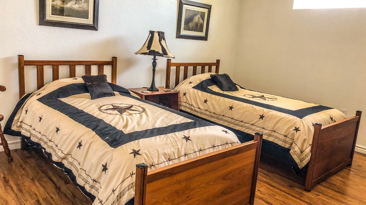 Photo of Bedroom in Junction
