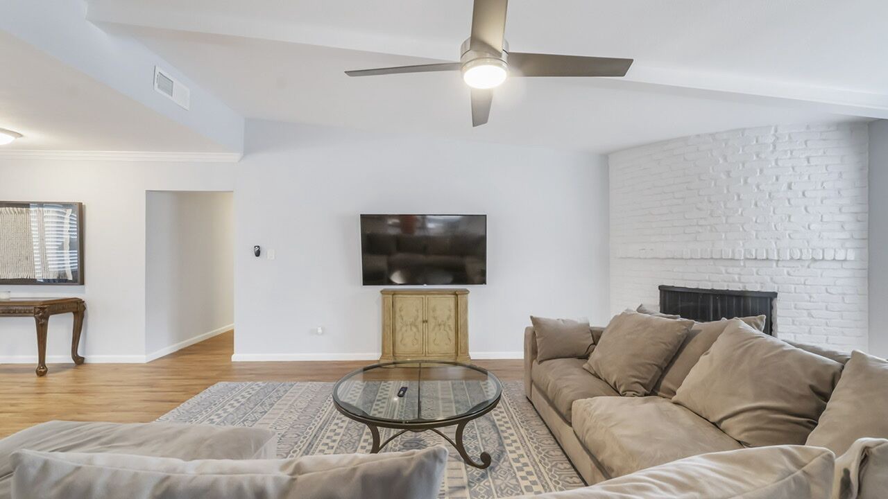 Photo of Livingroom in Houston