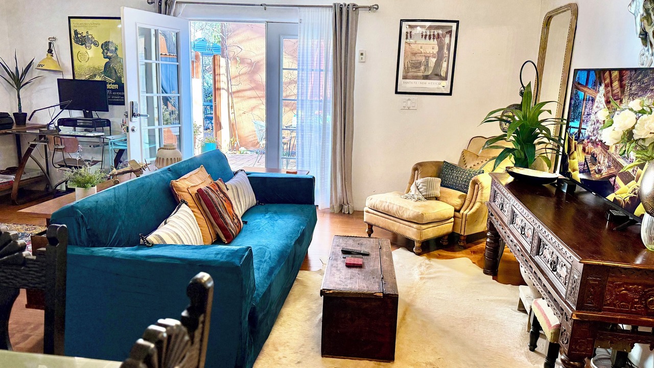 Photo of Livingroom in Northeast Santa Fe