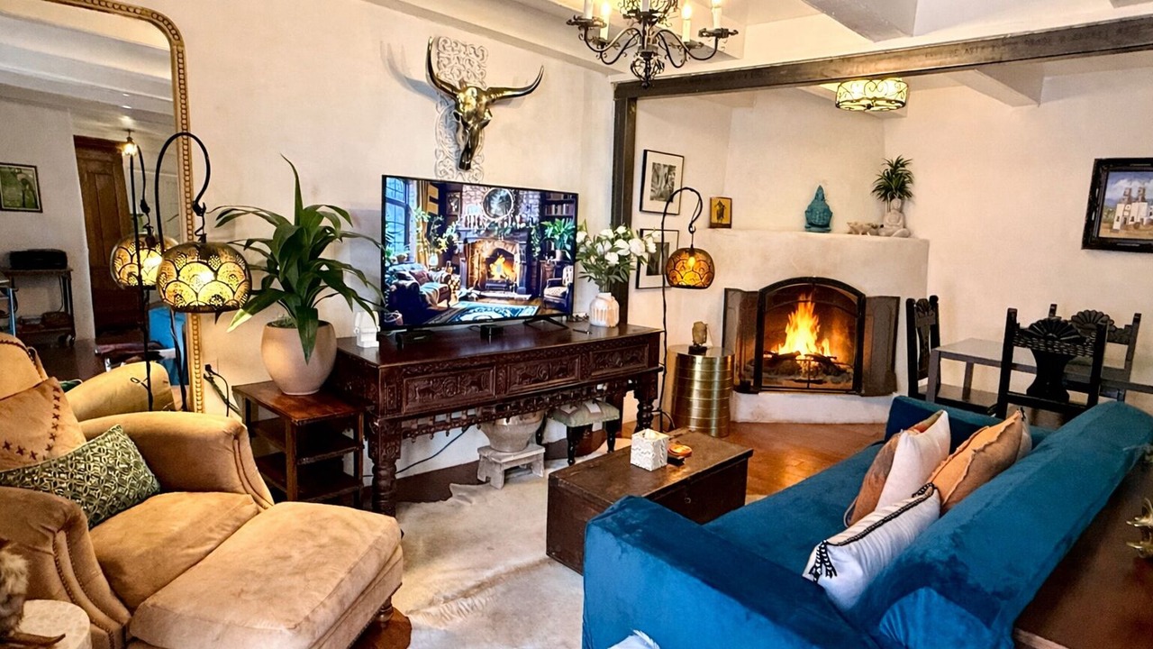 Photo of Livingroom in Northeast Santa Fe