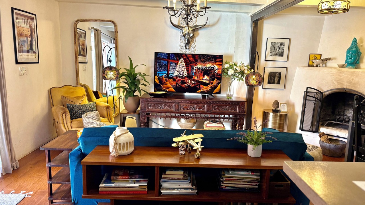 Photo of Livingroom in Northeast Santa Fe