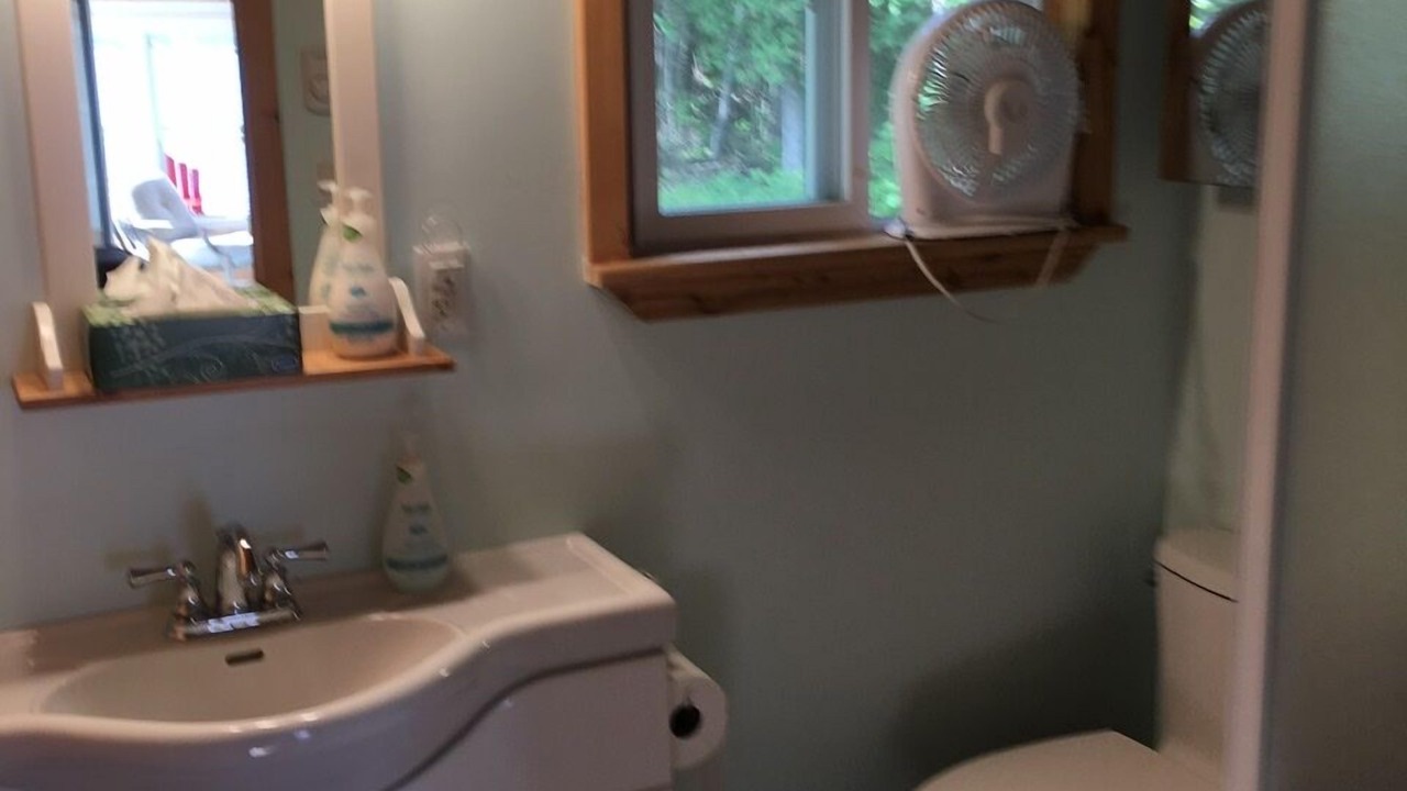 Photo of Bathroom in Byng Inlet