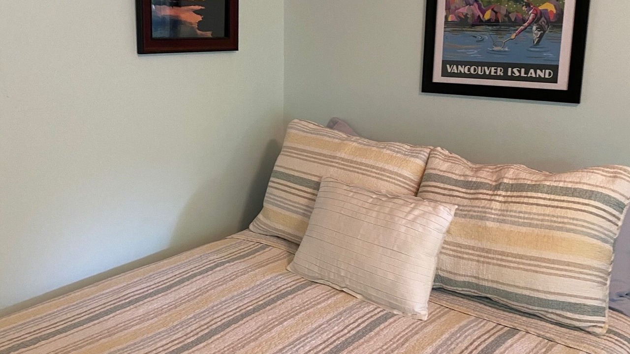 Photo of Bedroom in Byng Inlet