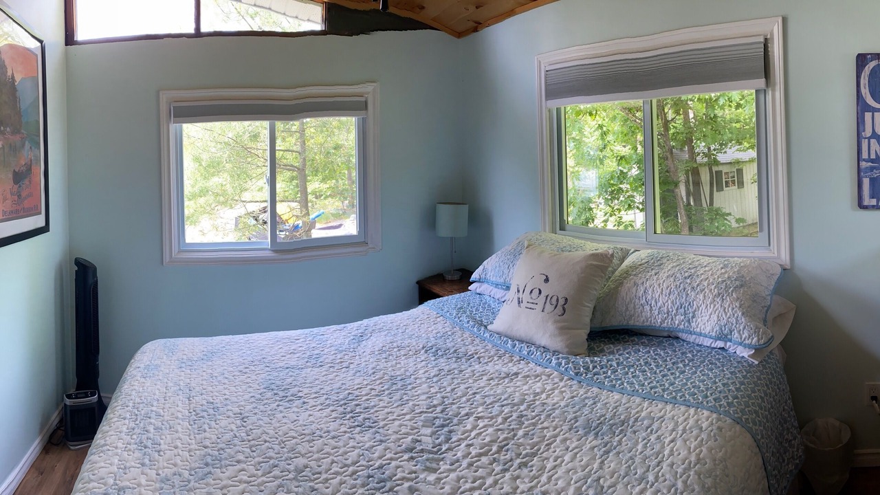 Photo of Bedroom in Byng Inlet