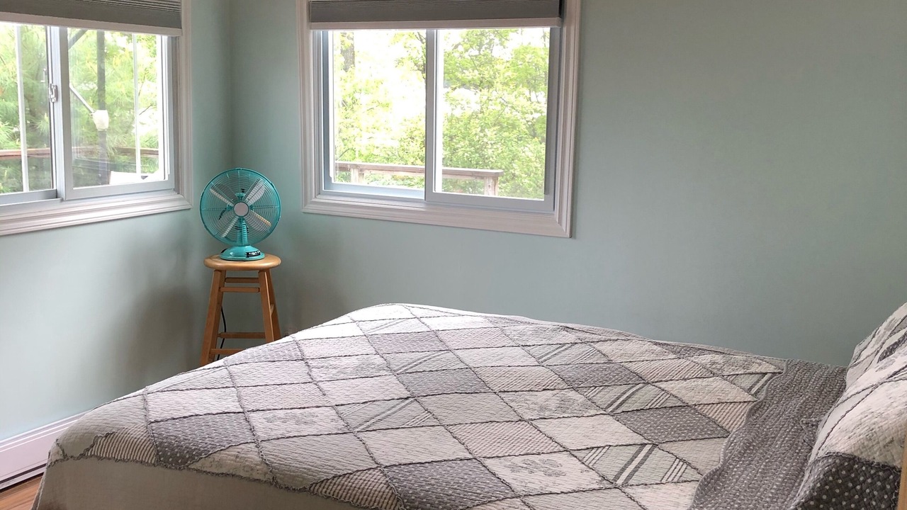 Photo of Bedroom in Byng Inlet