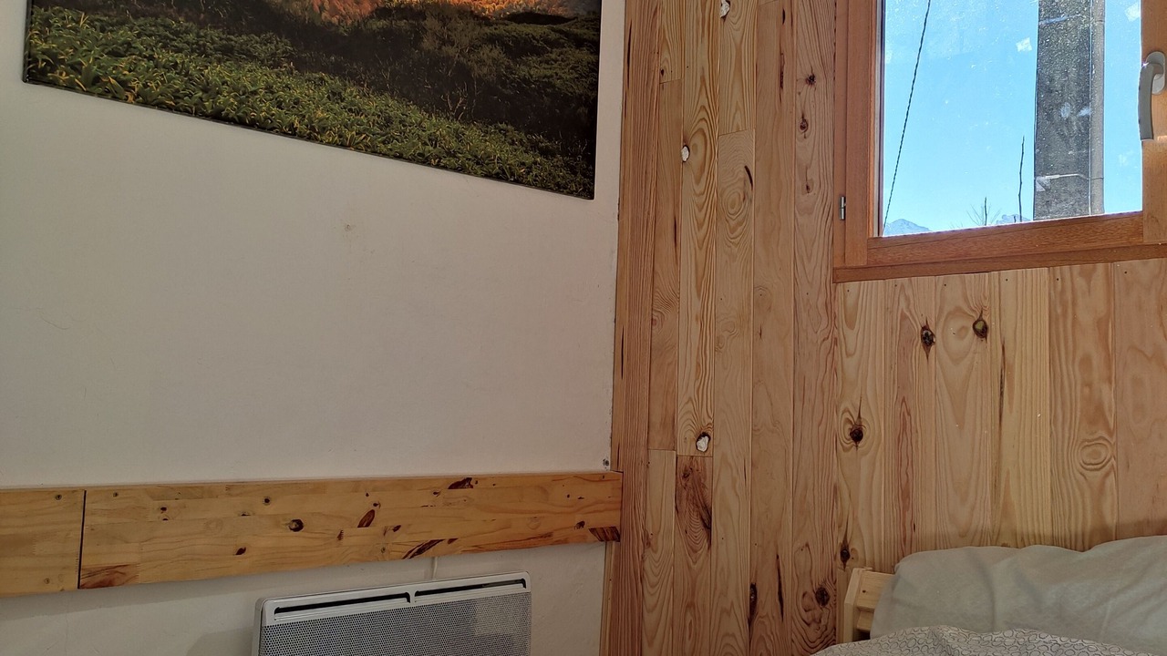 Photo of Bedroom in Campan