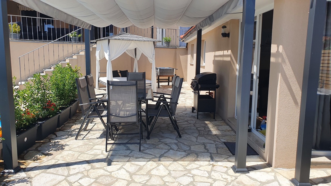 Photo of Outdoor in Opric