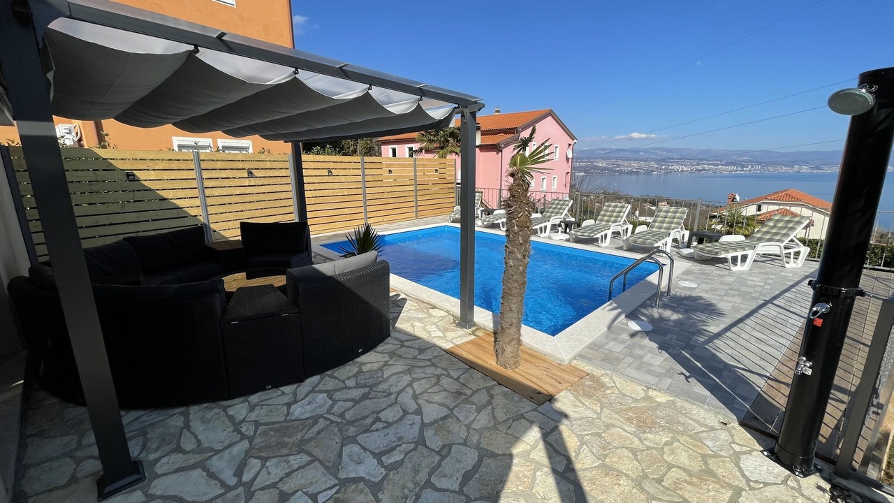 Photo of Outdoor in Opric