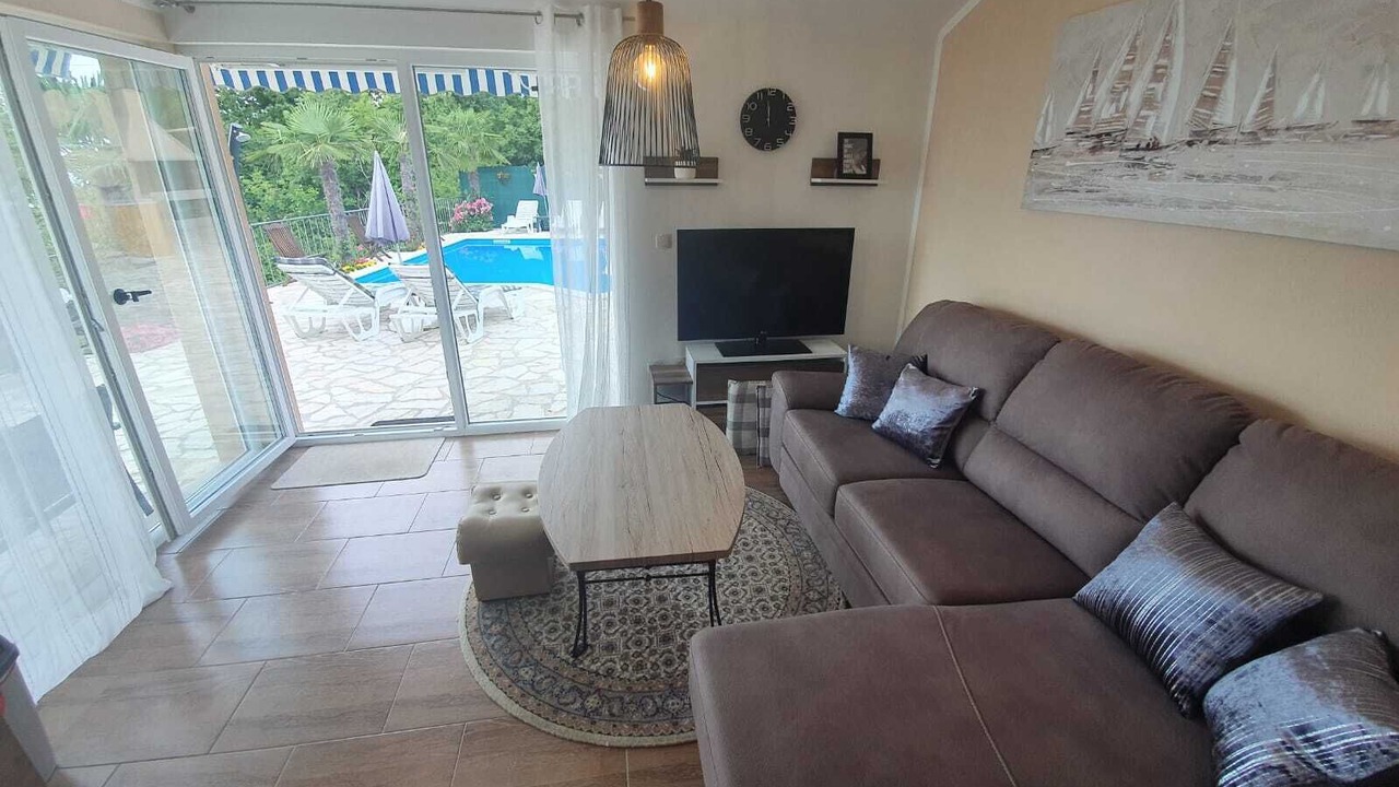Photo of Livingroom in Opric