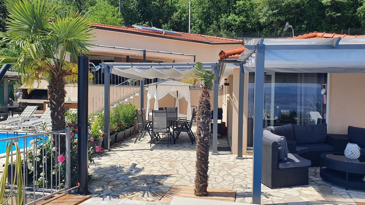 Photo of Outdoor in Opric