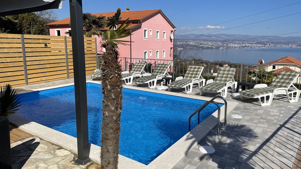 Photo of Outdoor in Opric