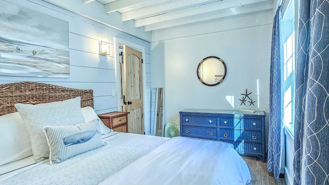 Photo of Bedroom in Newport