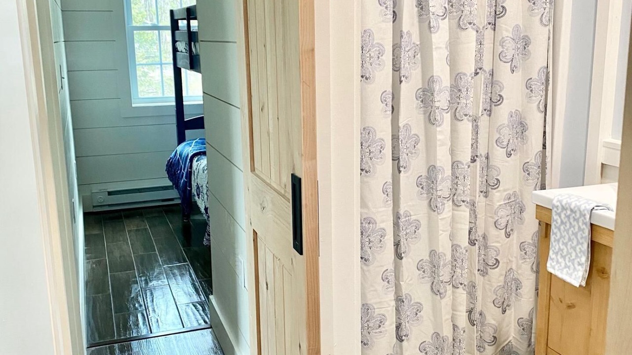 Photo of Bedroom in Newport