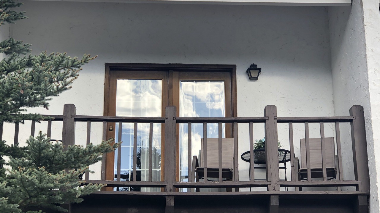 Photo of Patio Balcony in Red River