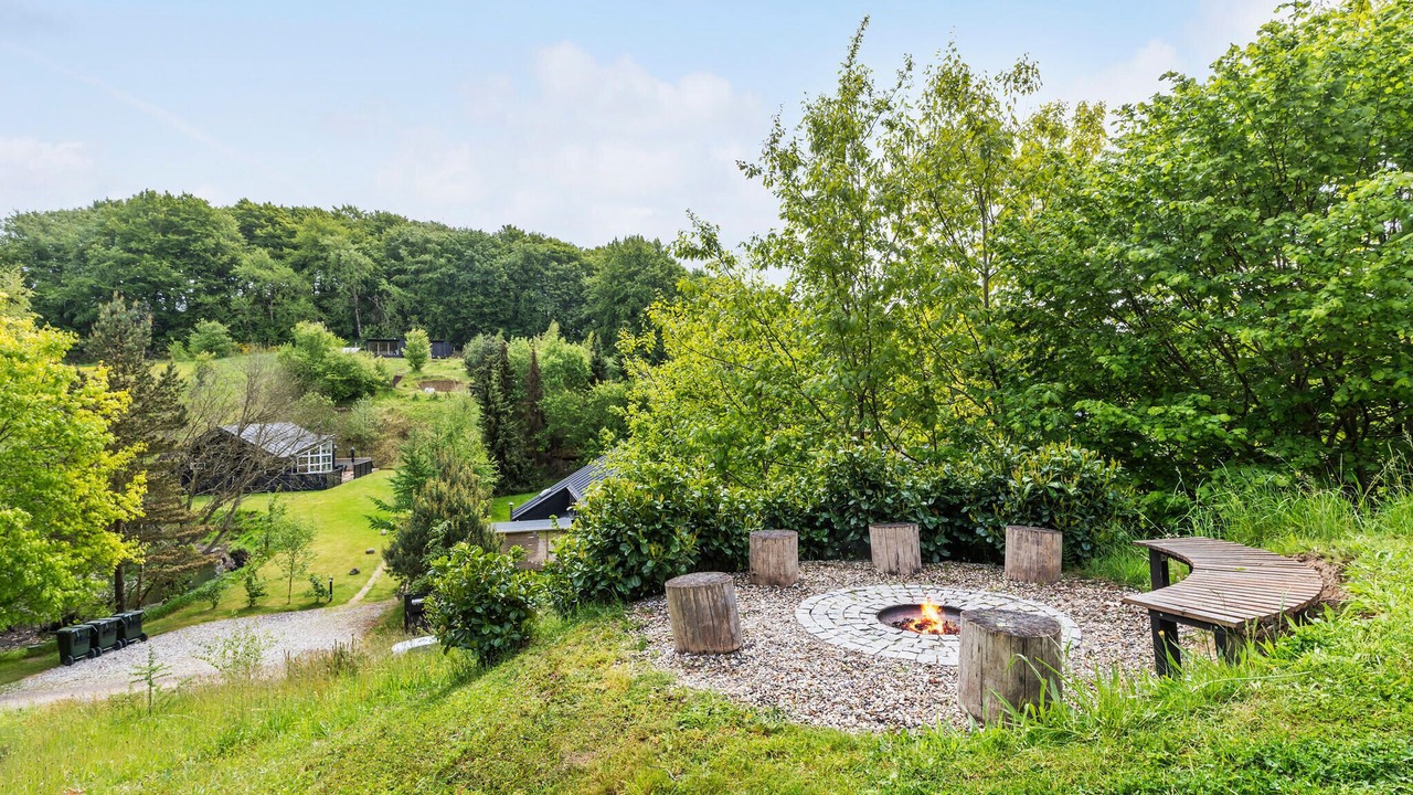 Photo of Others in Femmøller