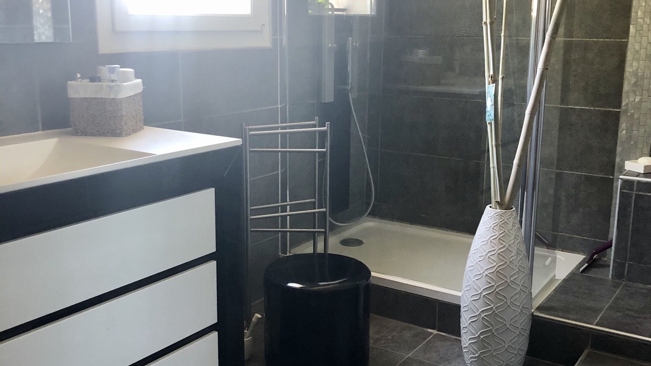 Photo of Bathroom in Sommieres