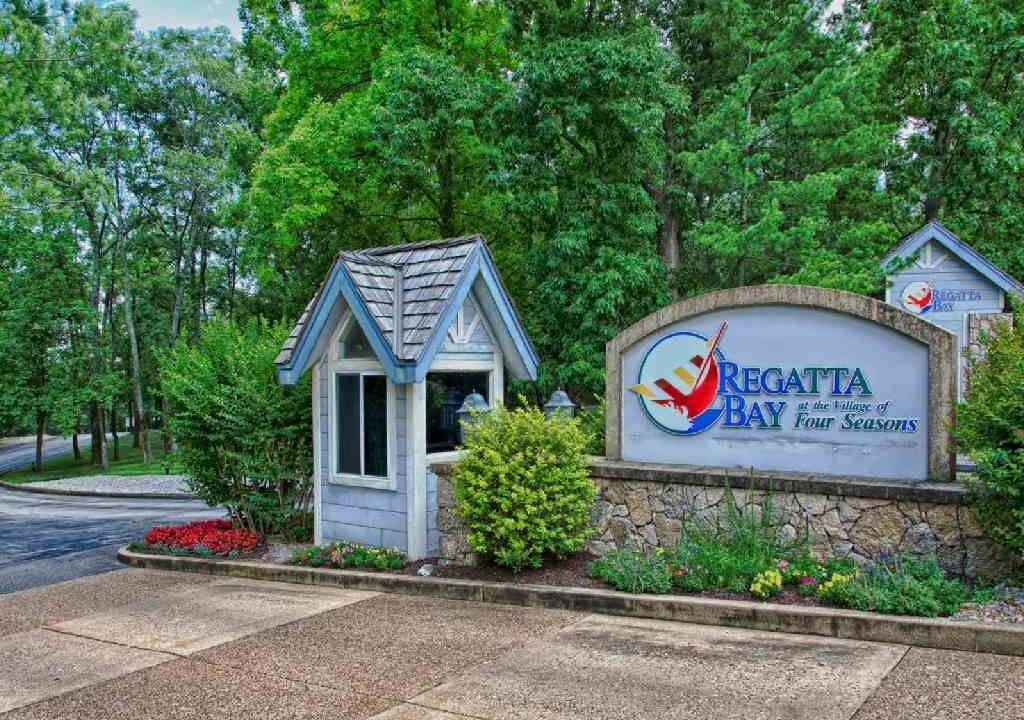 Photo of Others in Village of Four Seasons