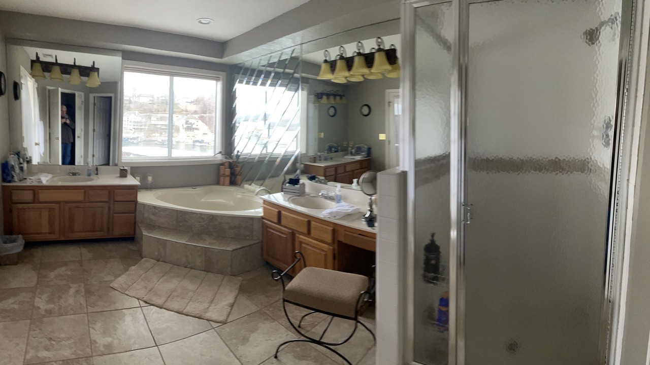 Photo of Bathroom in Village of Four Seasons