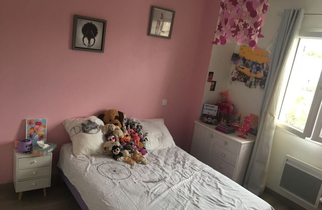 Photo of Bedroom in Caumont-sur-Durance