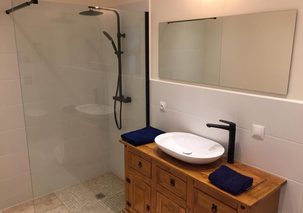Photo of Bathroom in Mouzens