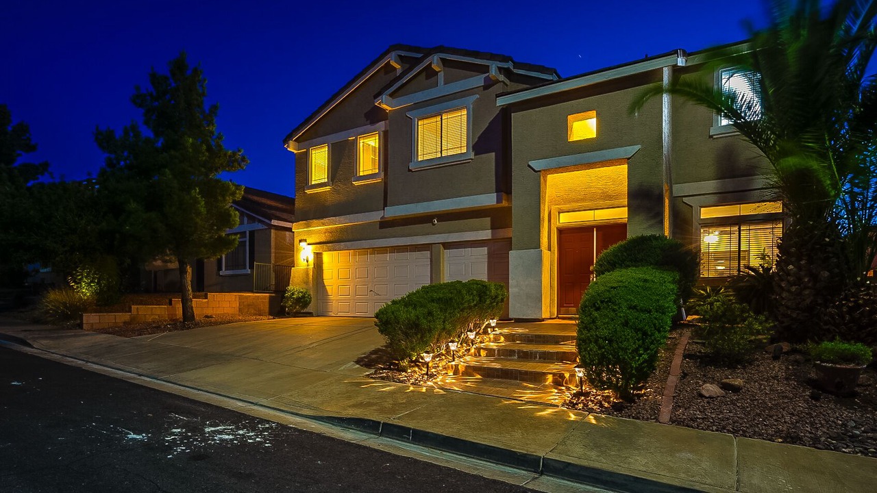 Photo of Outdoor in McCullough Hills