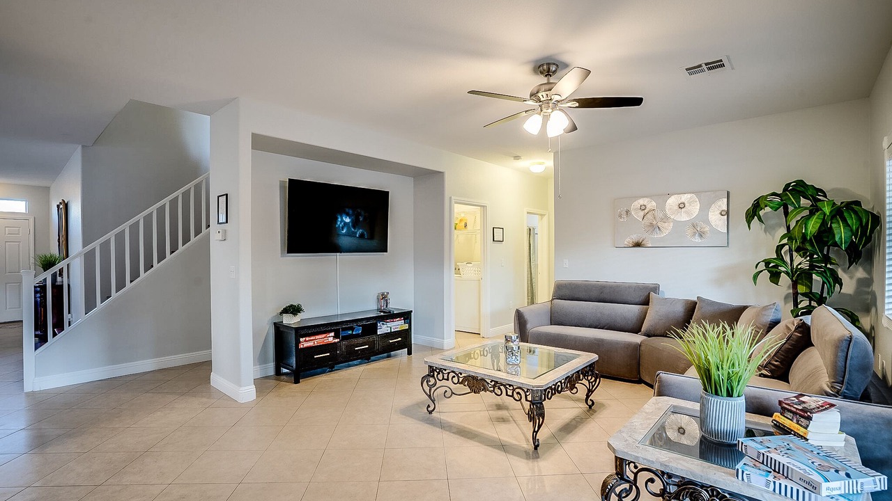 Photo of Livingroom in McCullough Hills