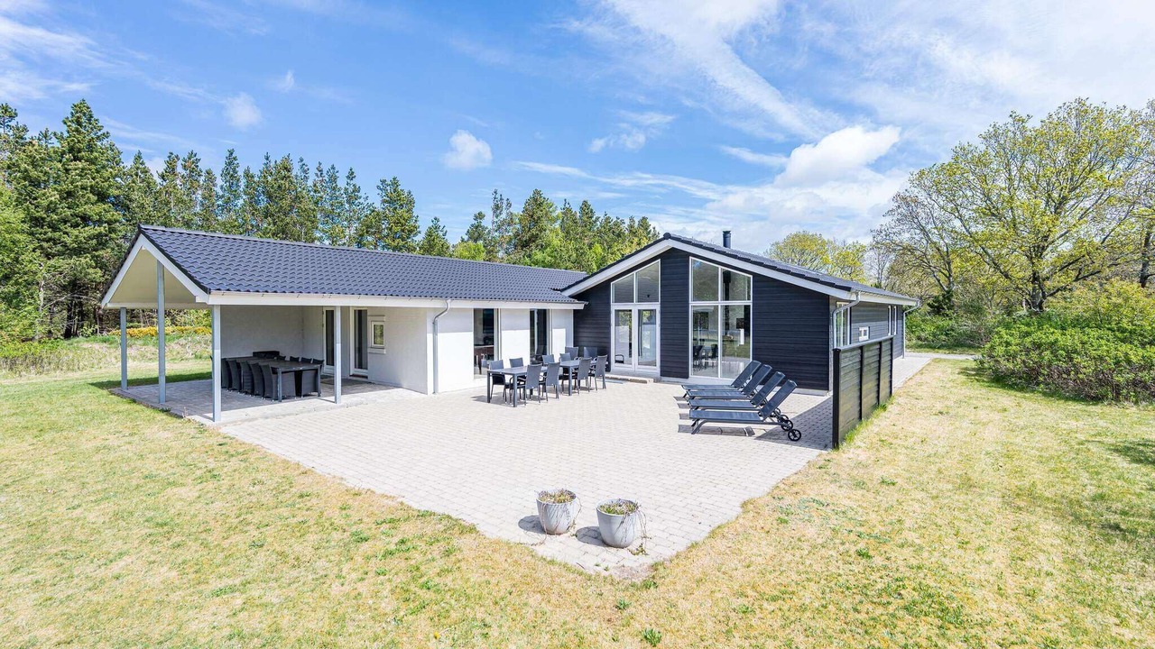 Photo of Outdoor in Henne