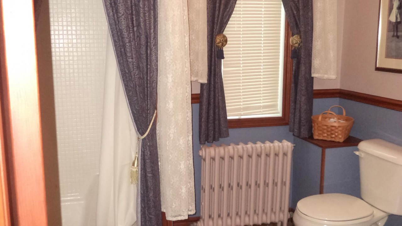Photo of Bathroom in Wainfleet